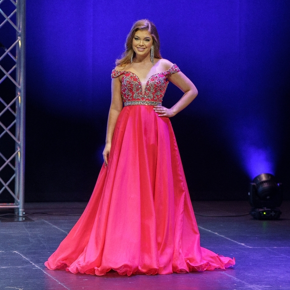 Mac duggal Hot pink chiffon beaded gown - Picture 5 of 13